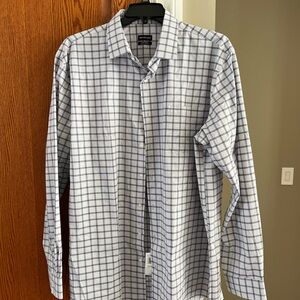Van Heusen men’s shirt new with tags size 181/2 37/38